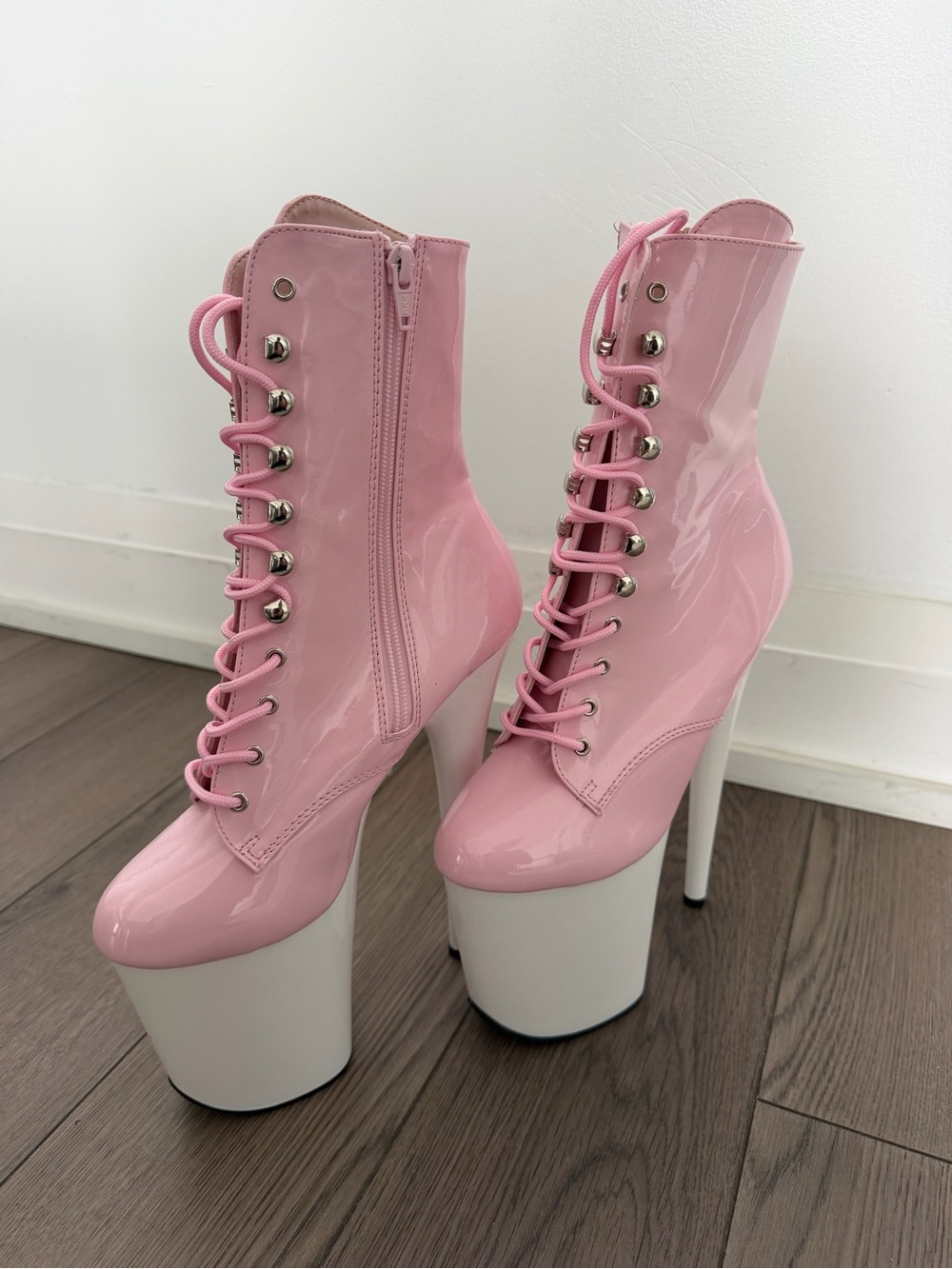 Pleaser Pole Dancing Shoes Pink Patent Platform Lace-Up Women's Boots